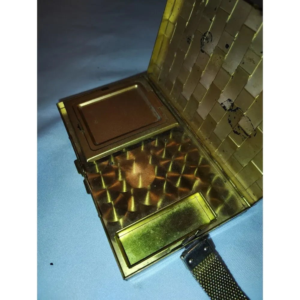 Vintage 1950’s Gold Tone Metal Basketweave Mesh Clutch/Evening Bag- Art Deco